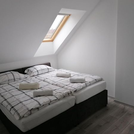 Mohacs Apartman Esterno foto
