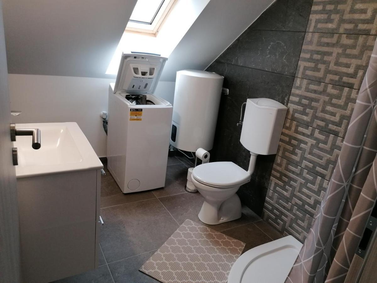 Mohacs Apartman Esterno foto