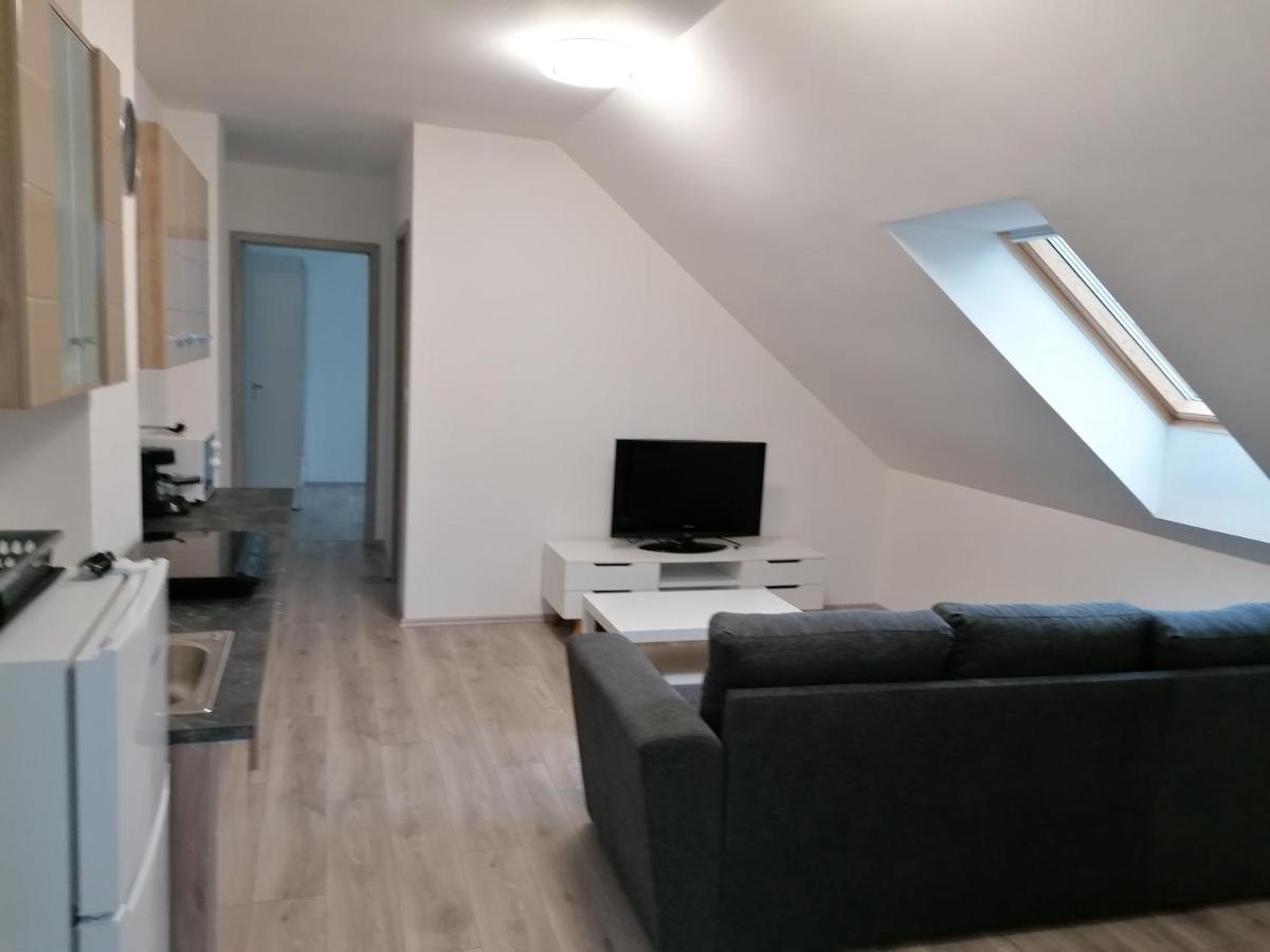 Mohacs Apartman Esterno foto
