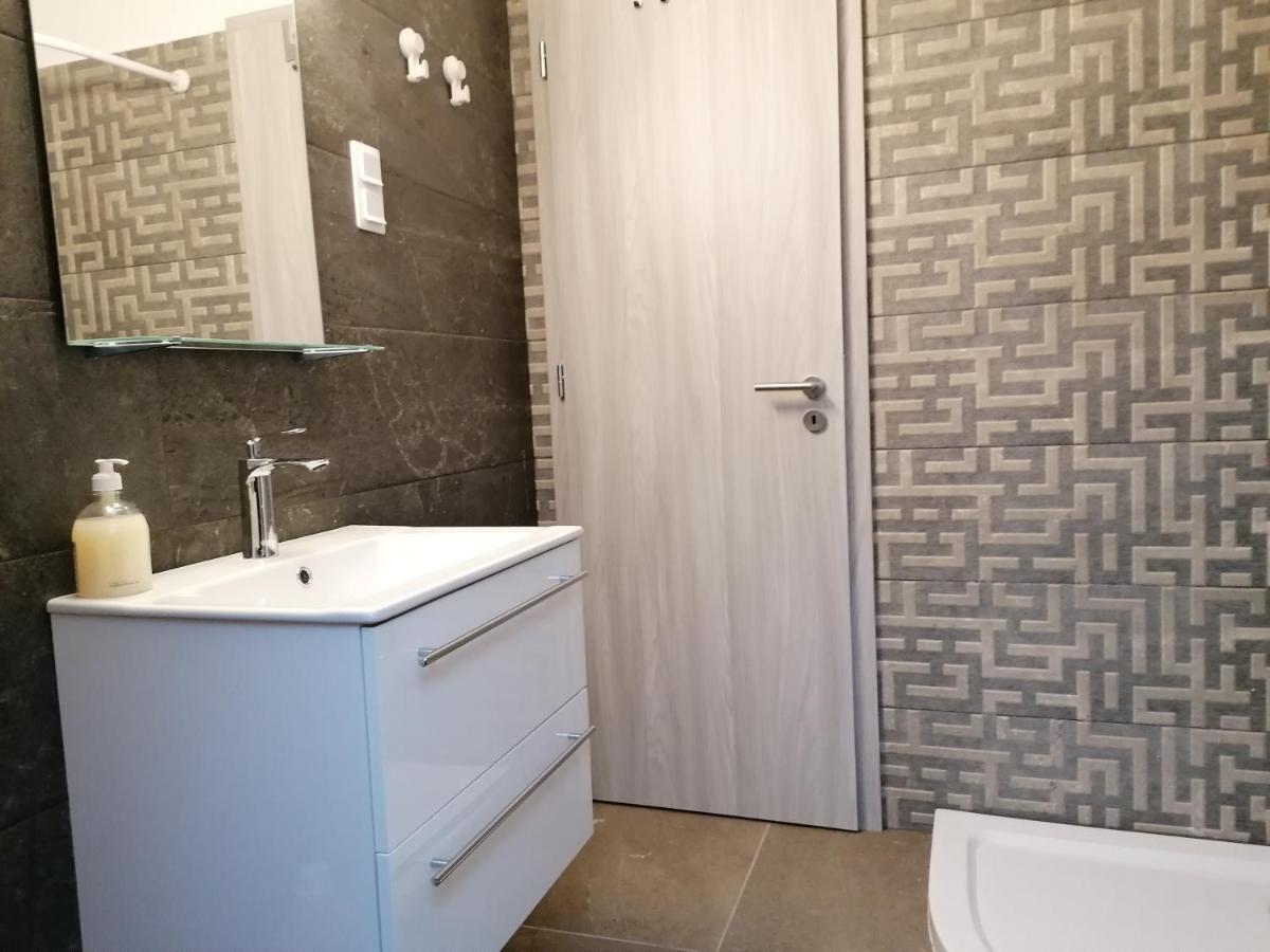 Mohacs Apartman Esterno foto