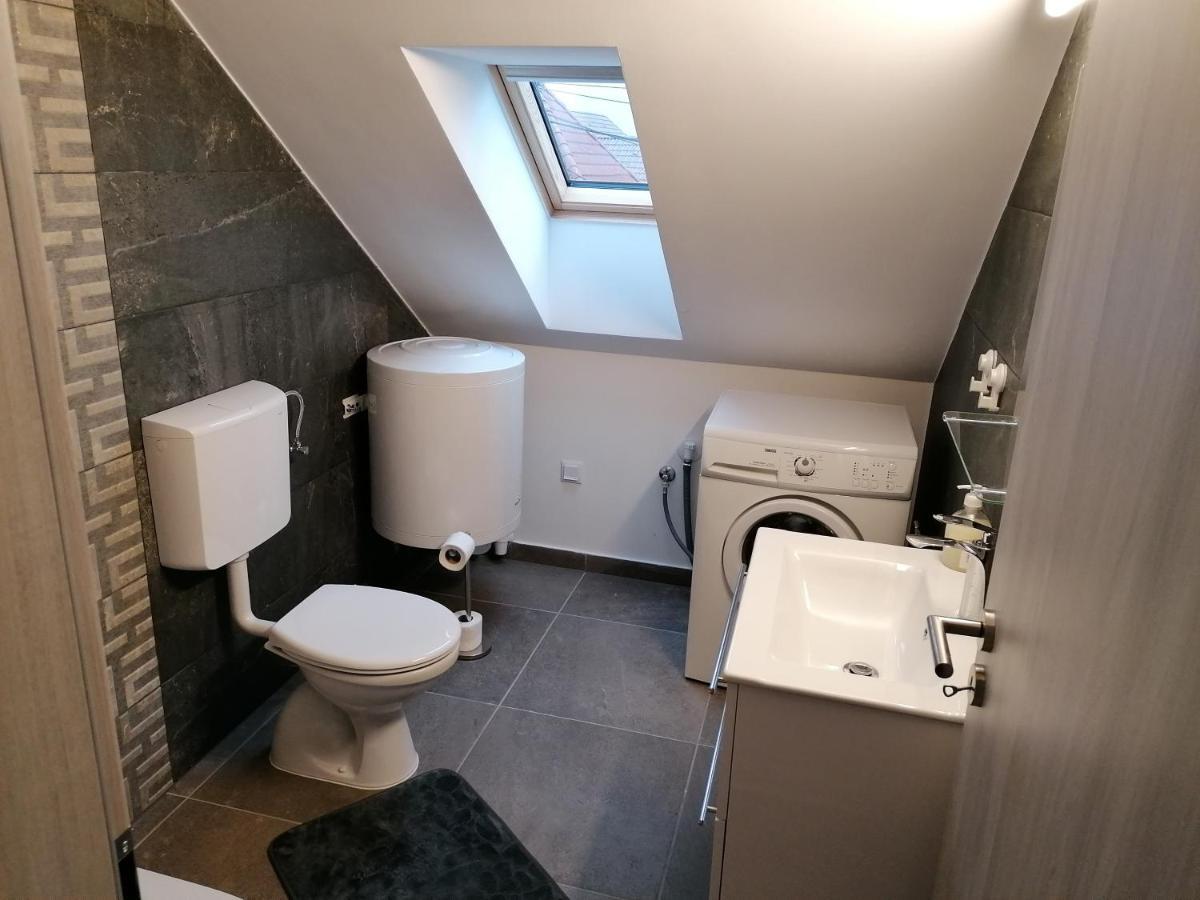 Mohacs Apartman Esterno foto