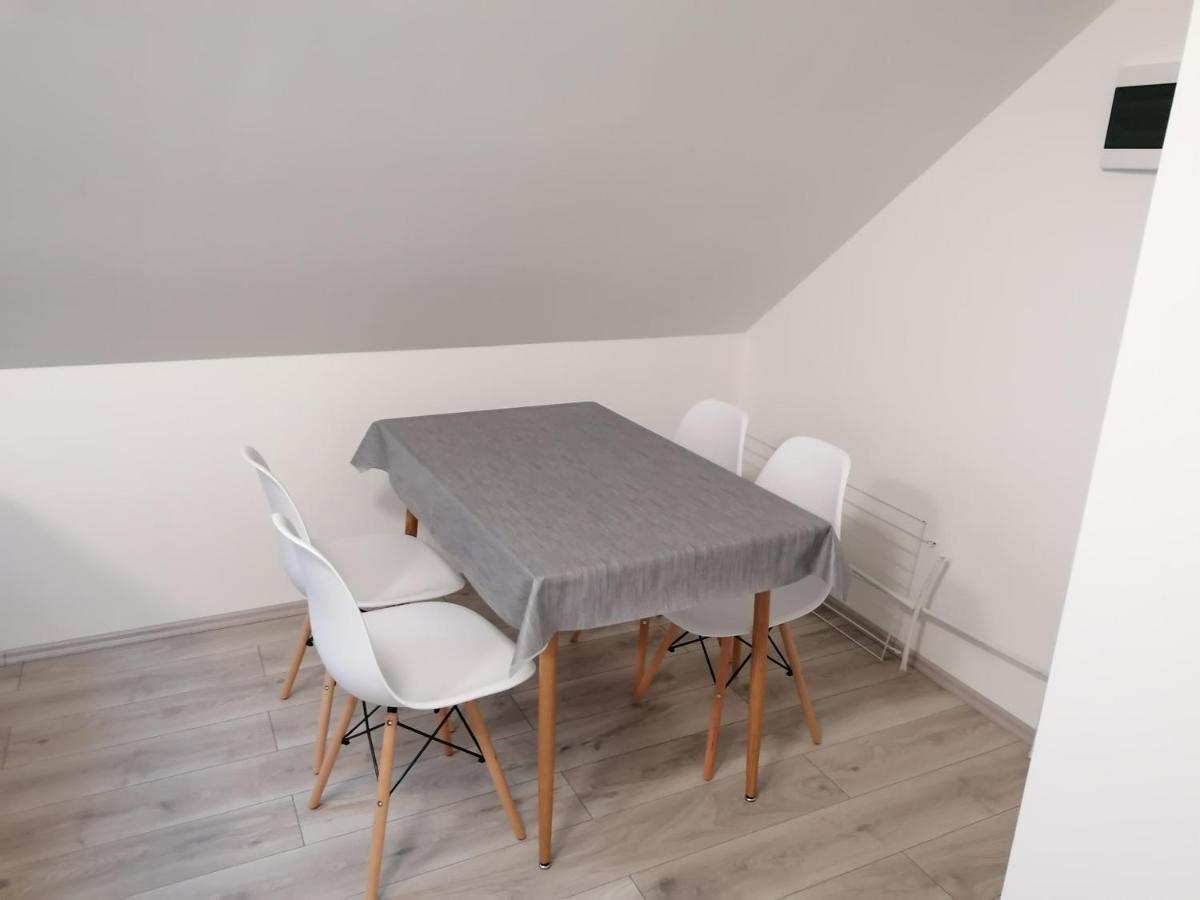 Mohacs Apartman Esterno foto